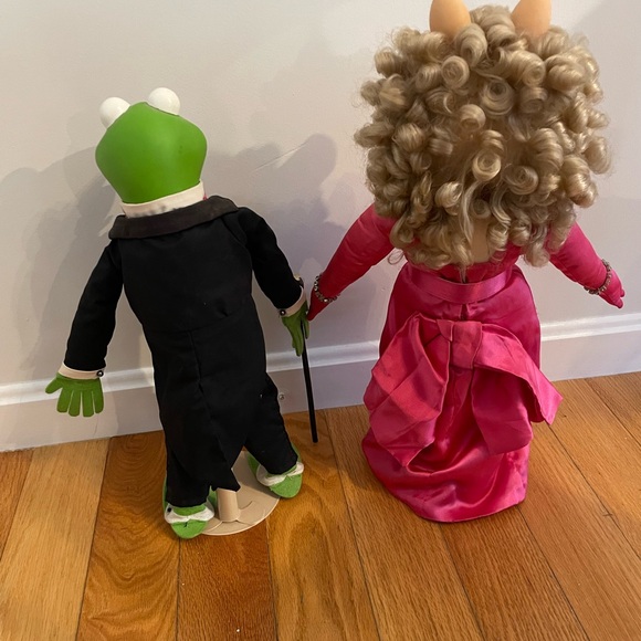 Vintage 90’s Miss Piggy Material Girl & Kermit in Tux Dolls & Stands Jim Henson - Picture 2 of 4